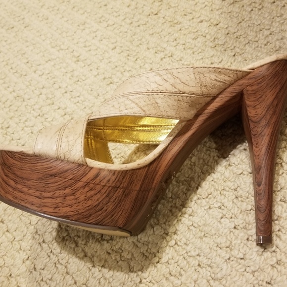 Michael Antonio platform sandals. - Picture 3 of 6